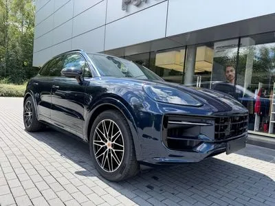 Porsche Cayenne E-Hybrid PHEV Black Edition