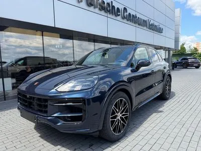 Porsche Cayenne E-Hybrid PHEV Black Edition