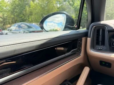 Porsche Cayenne E-Hybrid PHEV Black Edition