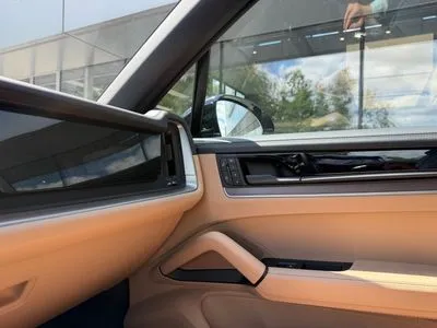 Porsche Cayenne E-Hybrid PHEV Black Edition