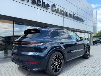 Porsche Cayenne E-Hybrid PHEV Black Edition