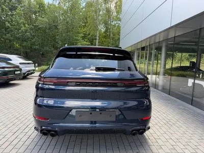 Porsche Cayenne E-Hybrid PHEV Black Edition