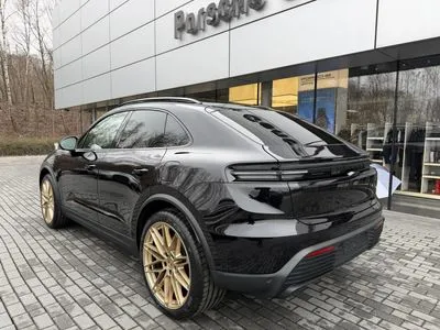 Porsche Macan 4 100kWh