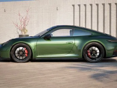 Porsche 911 Carrera 4 GTS
