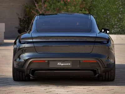 Porsche Taycan 105kWh 4S Black Edition