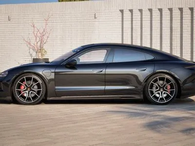 Porsche Taycan 105kWh 4S Black Edition
