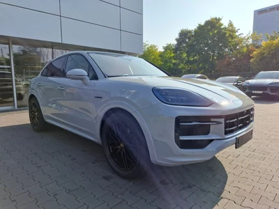 Porsche Cayenne E-Hybrid PHEV Black Edition