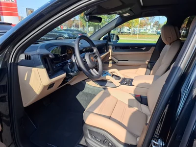 Porsche Cayenne E-Hybrid PHEV Black Edition