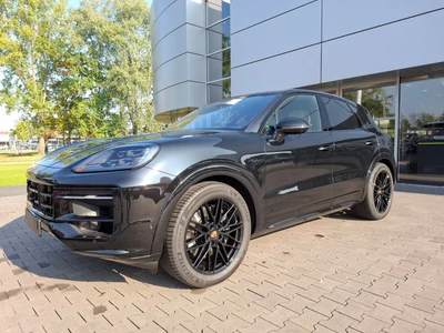 Porsche Cayenne E-Hybrid PHEV Black Edition