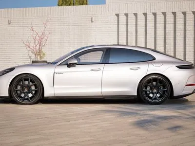 Porsche Panamera 4 E-Hybrid PHEV