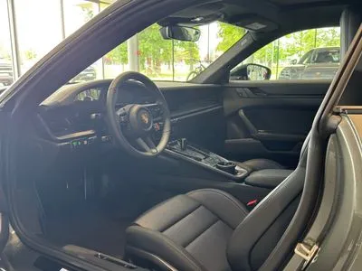 Porsche 911 Carrera T-Hybrid 4 GTS