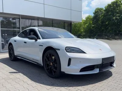 Porsche Taycan 105kWh 4 Black Edition