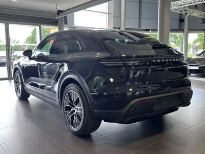 Porsche Macan 4 100kWh