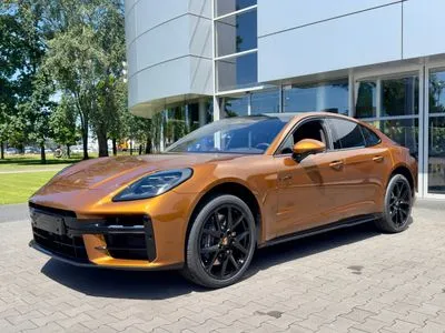 Porsche Panamera 4 E-Hybrid
