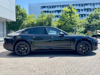 Porsche Panamera 4 E-Hybrid
