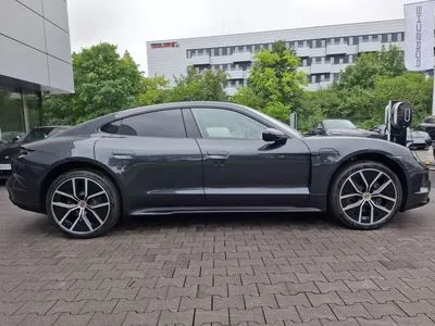 Porsche Taycan 105kWh 4 Black Edition