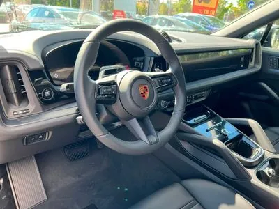 Porsche Cayenne Black Edition