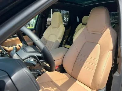 Porsche Cayenne Black Edition