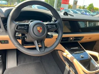 Porsche Cayenne Black Edition