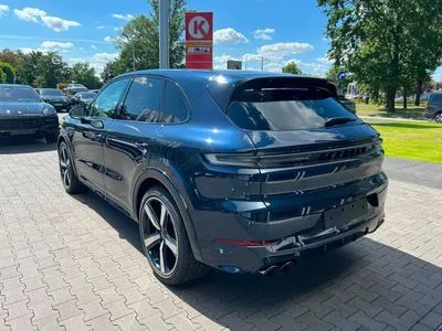 Porsche Cayenne Black Edition