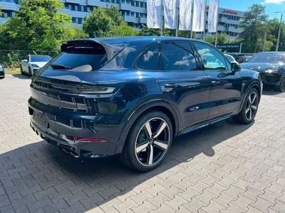 Porsche Cayenne Black Edition