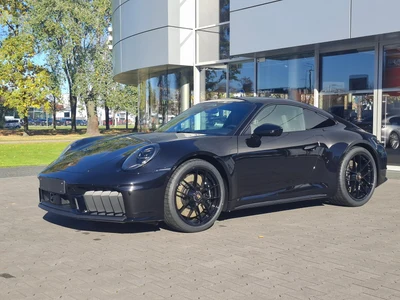 Porsche 911 Carrera 4 GTS