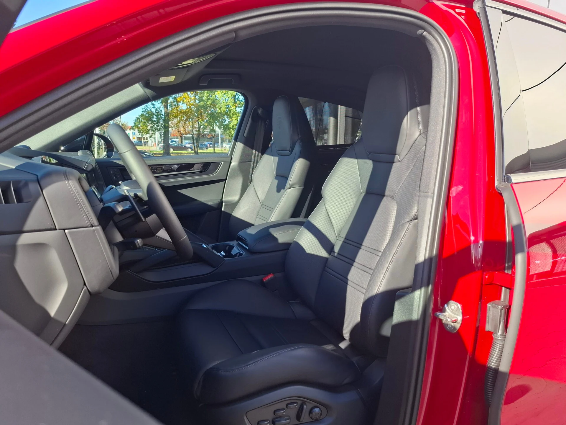 Porsche Cayenne E-Hybrid PHEV Black Edition III (2017-) — zdjęcie 6