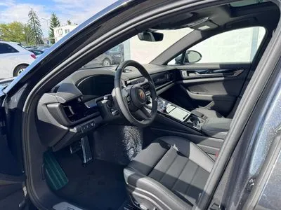 Porsche Panamera 4
