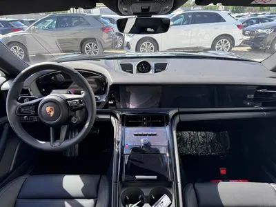 Porsche Panamera 4