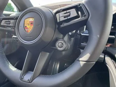 Porsche Panamera 4
