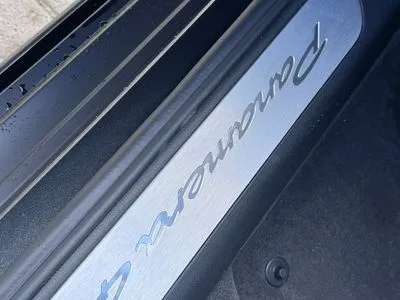 Porsche Panamera 4