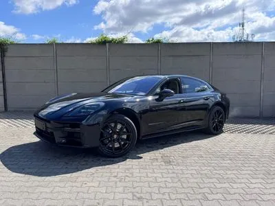 Porsche Panamera 4 E-Hybrid
