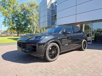 Porsche Cayenne E-Hybrid PHEV Black Edition