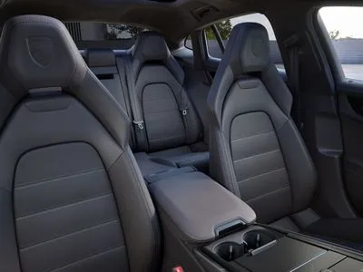 Porsche Panamera 4