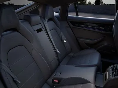 Porsche Panamera 4