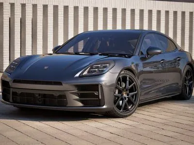 Porsche Panamera 4