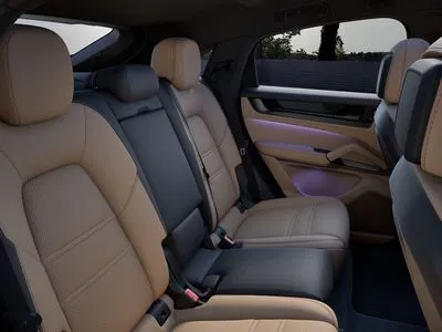 Porsche Cayenne E-Hybrid PHEV Black Edition