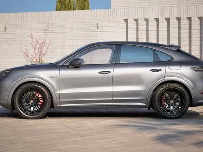 Porsche Cayenne S E-Hybrid PHEV Black Edition