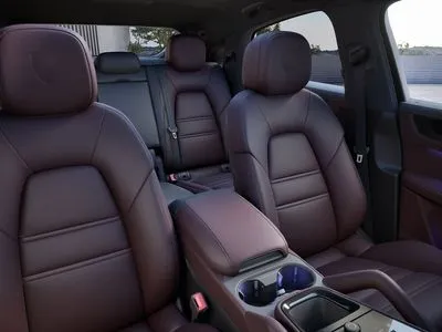 Porsche Cayenne E-Hybrid PHEV Black Edition