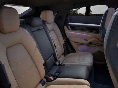 Porsche Cayenne E-Hybrid PHEV Black Edition