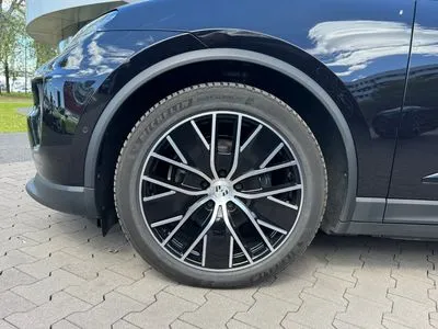 Porsche Macan 4 100kWh