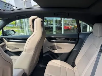 Porsche Macan 4 100kWh