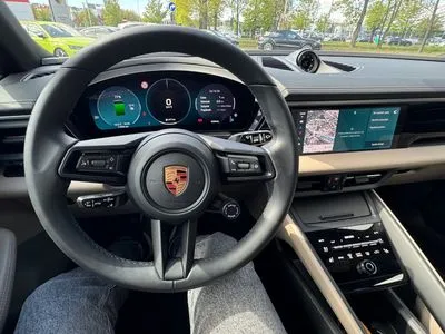 Porsche Macan 4 100kWh