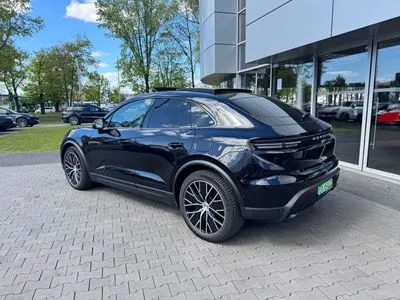 Porsche Macan 4 100kWh