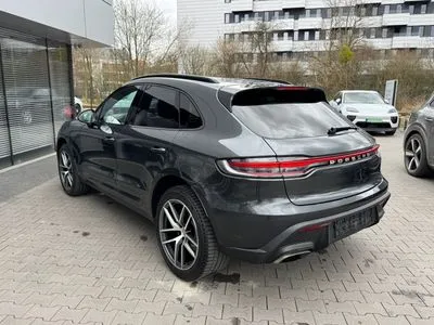 Porsche Macan Standard