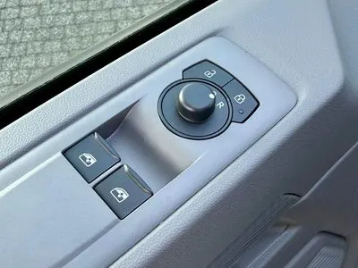 Volkswagen T7 Skrzynia