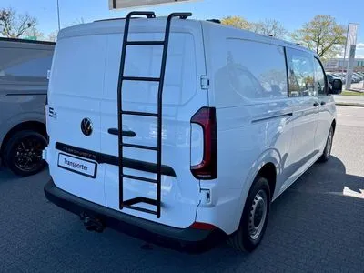 Volkswagen T7 Furgon PLUS