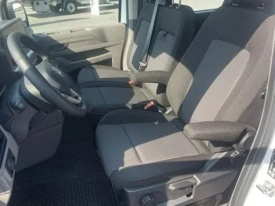 Volkswagen T7 Furgon PLUS