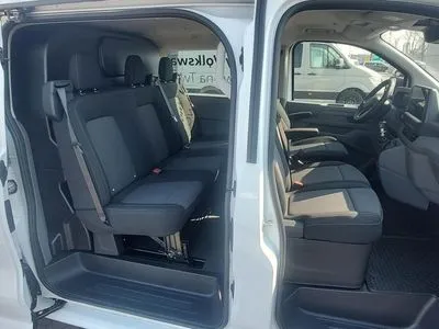 Volkswagen T7 Furgon PLUS