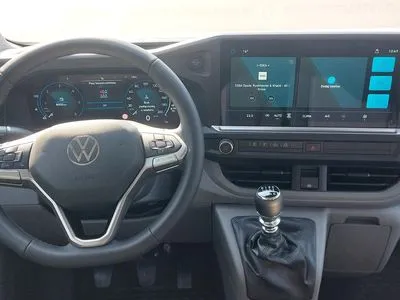 Volkswagen T7 Furgon PLUS